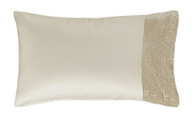 Load image into Gallery viewer, Champagne Bubbles Duvet