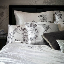 Load image into Gallery viewer, Antara Square Pillowcases Pair
