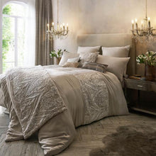 Load image into Gallery viewer, Savoy Blush Housewife Pillowcase Pair
